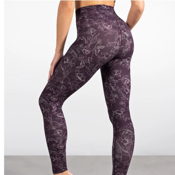 Pants - NWT Stori by Katy Hearn Perseverance Tight Size 8